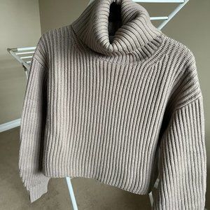 Arirzia Cropped Taupe Wool Sweater (Guell Sweater)